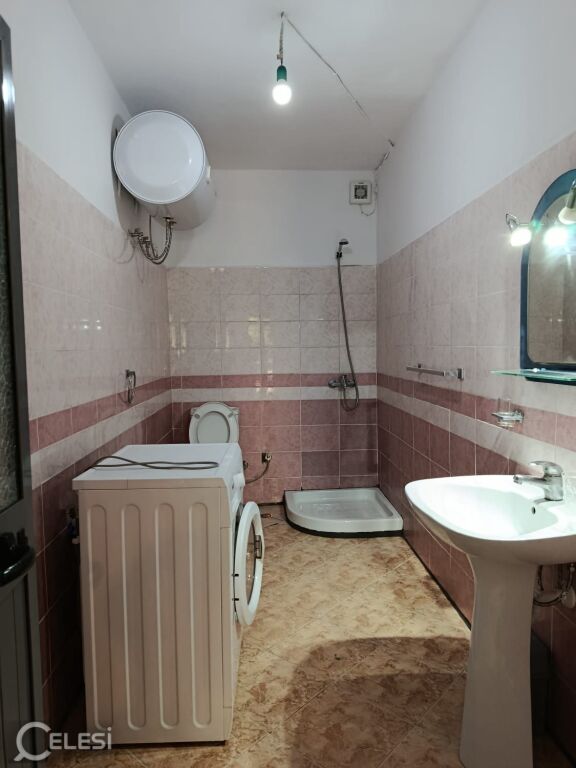 Affitto | Shtëpi private 1 + 1 | ish-Tregu Elektrik | 350 €/mese