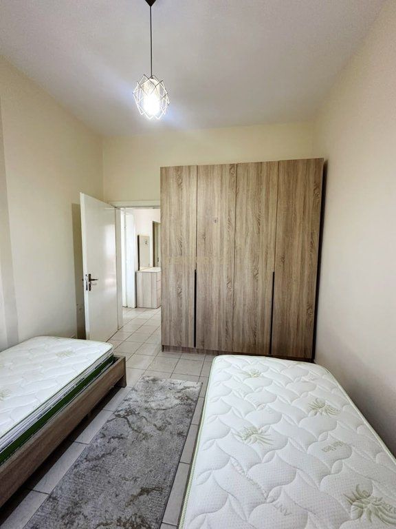 Apartament 2+1 për Qira – Kryqëzimi i Spitaleve ,përballë Farmacisë 10!!
