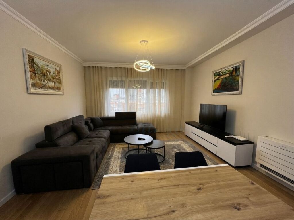 Affitto, Appartamento 2+1+3, Nuovo Mercato, Tirana.
