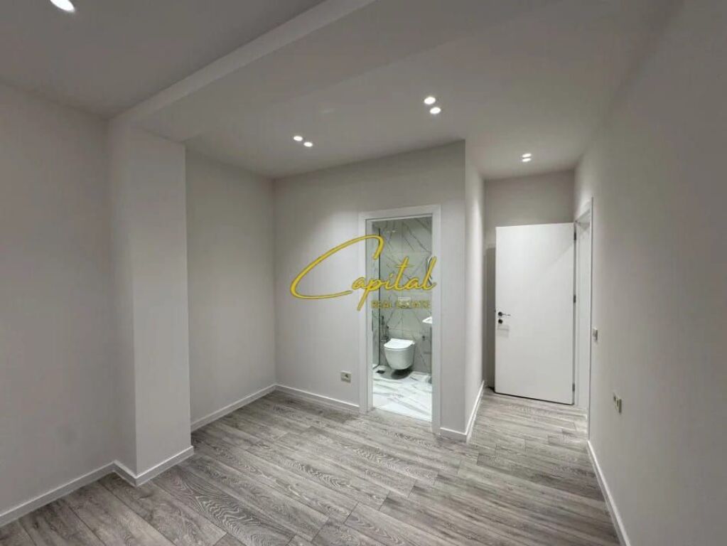 ZYRE ME QIRA 104 M2 GOLDEN TOWER RESIDENCE 1000 EURO