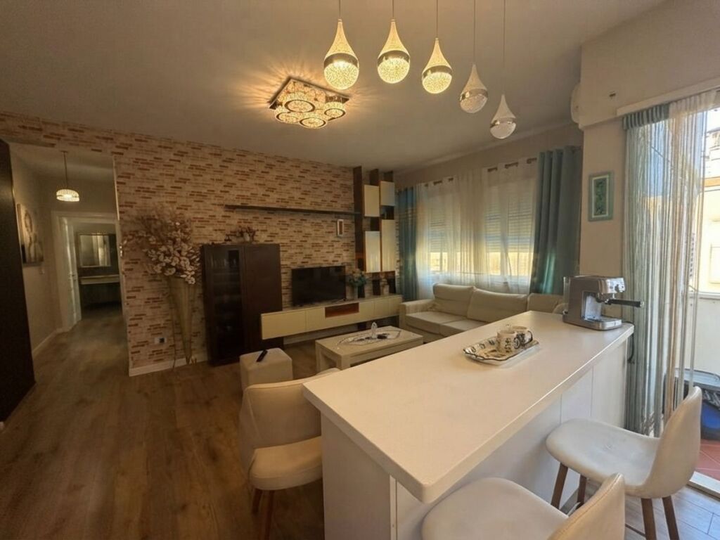Affitto, Appartamento 2+1+2, Komuna e parisit, Kristal Center, Tirane