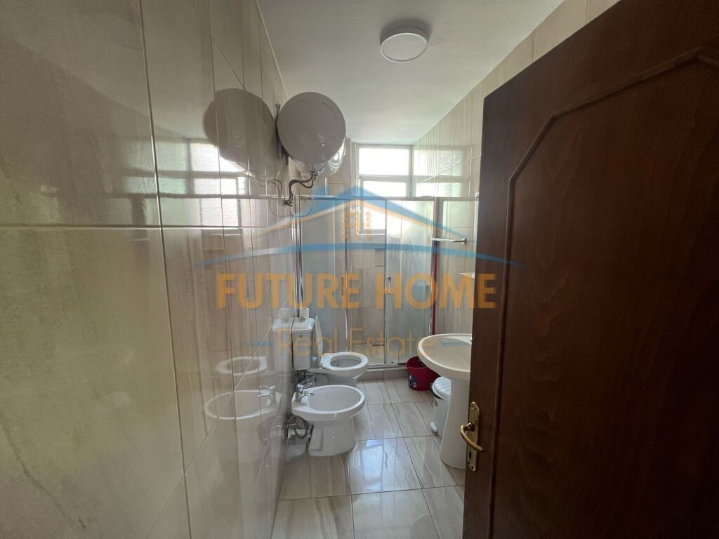 Rent, Apartment 2+1, Commune of Paris, Tirana.
