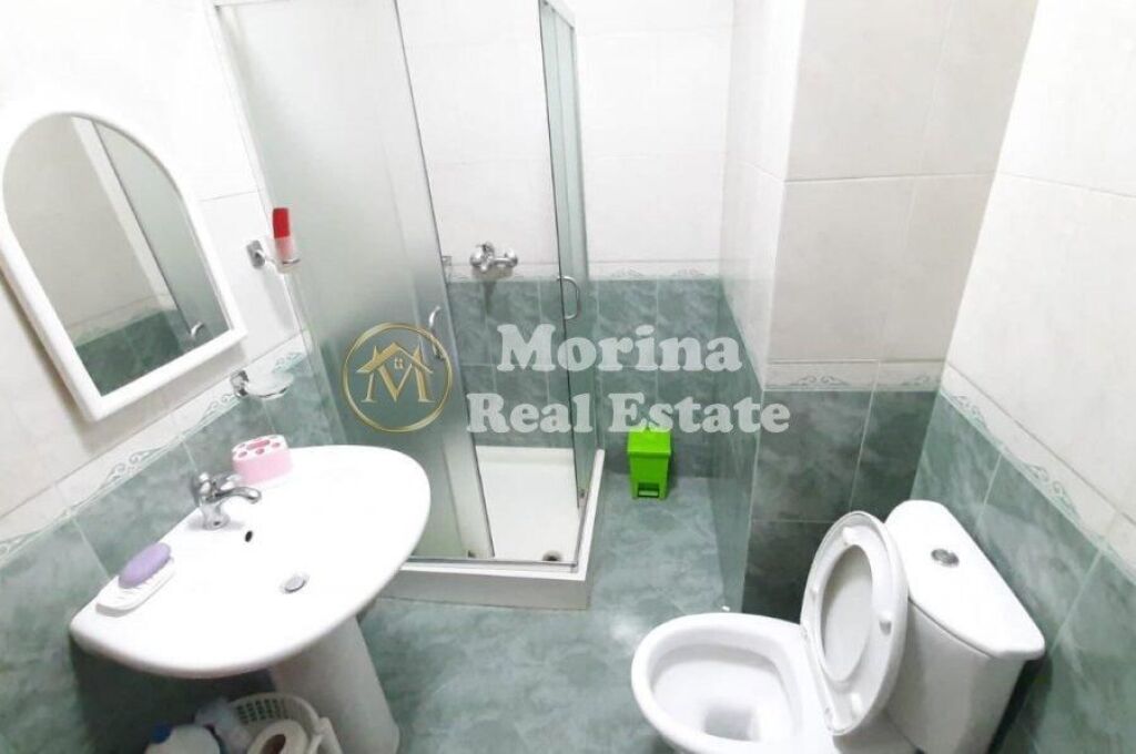 Affitto Apartament 2+1+2, Zogu i Zi, 700 Euro/mese