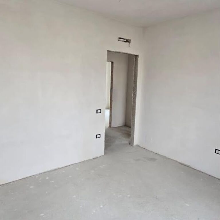 🏡 SHITET APARTAMENT 3+1+2 – RRUGA JORDAN MISJA ✨