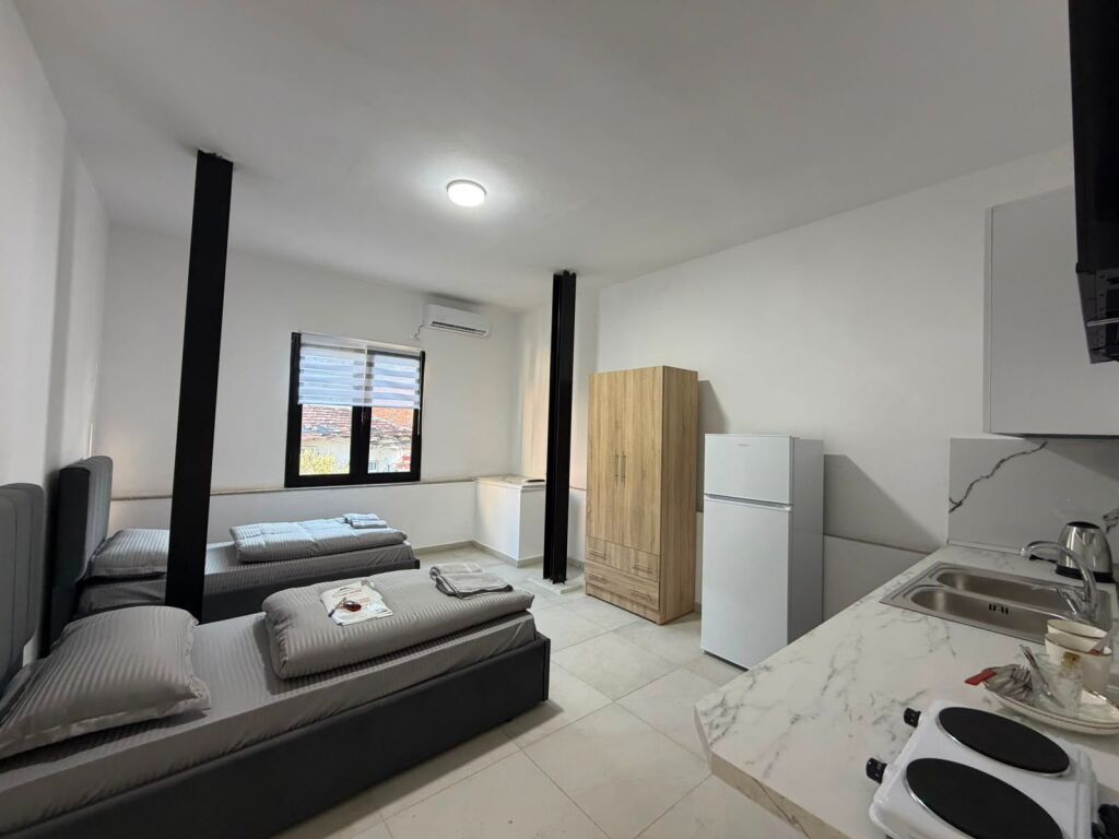 Studio Garsoniere me Qira – Durrës