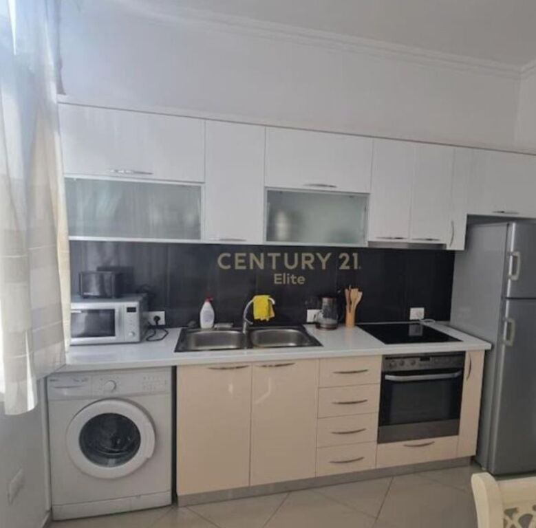 APARTAMENT ME QIRA 2+1
