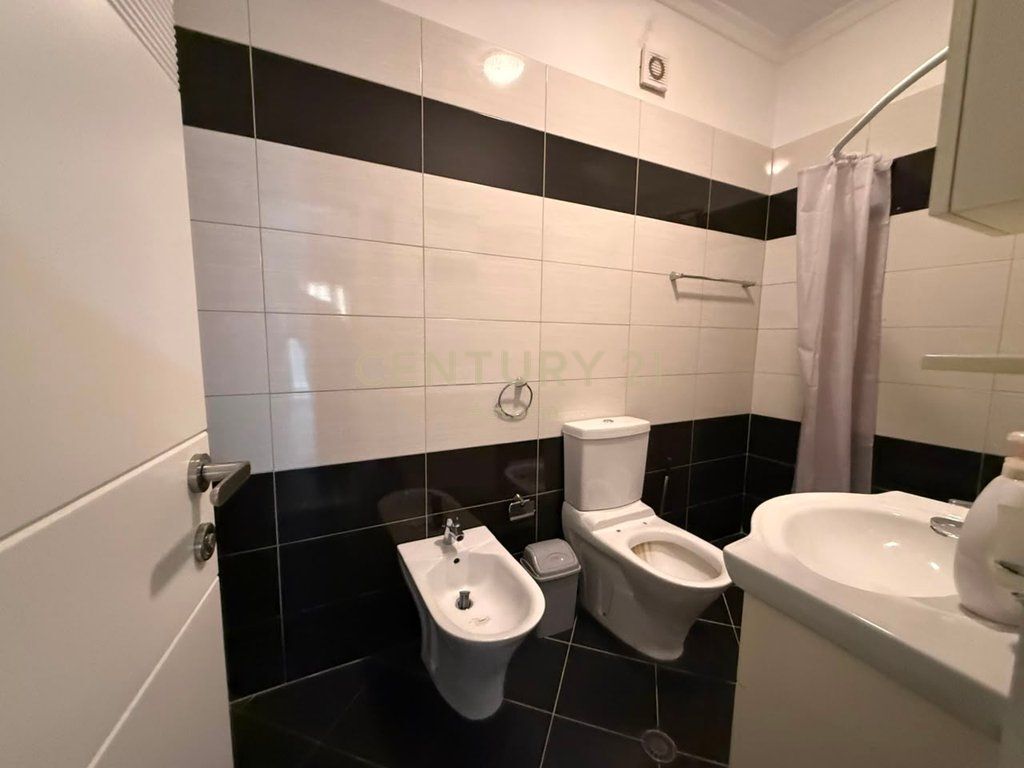 FOR RENT APARTMENT 2+1+2 IN ASTIR, TE RRETHI