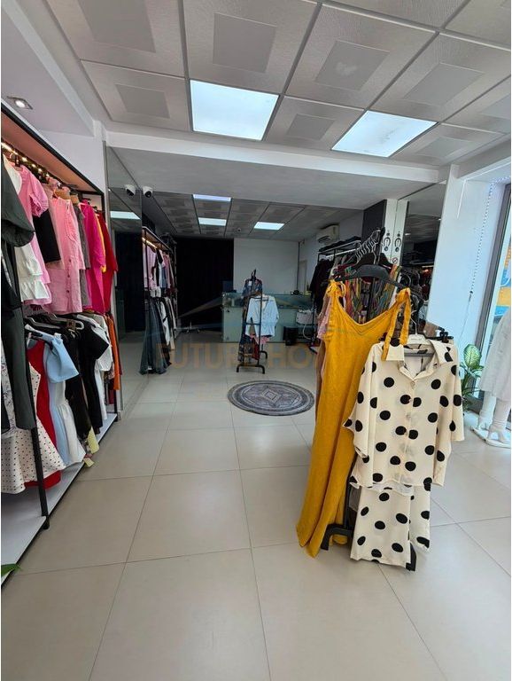 Affitto, Ambiente Commerciale,, Durazzo