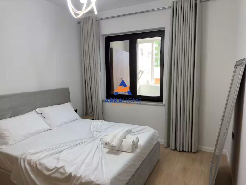 JEPET ME QERA APARTAMENT 2+1+BALLKON I MBYLLUR "PALLATET AGIMI" 85.000 LEKE
