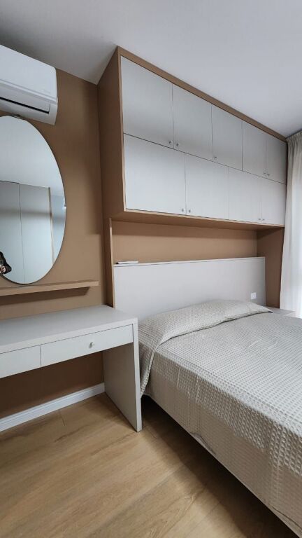 Jepet me qera apartament 1+1 prane Shkolles se Baletit