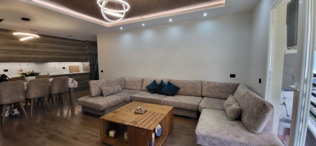 Paris Municipality, apartment 2+1+2 for rent.