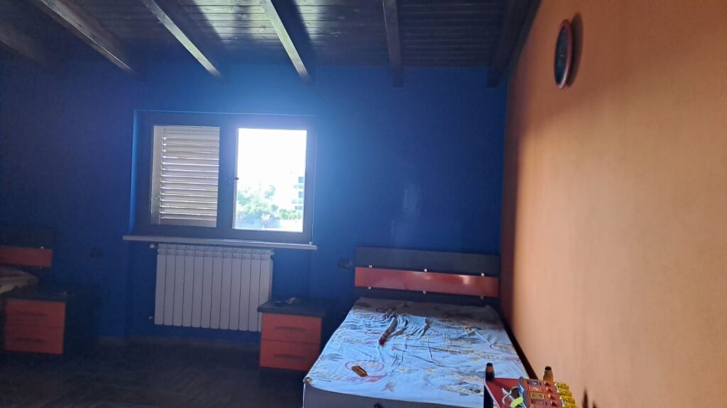 Villa su 3 piani con terreno di 500 m² a Shijak