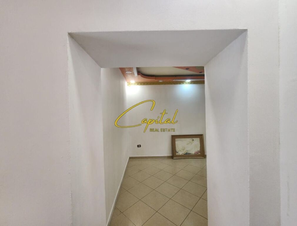 BUSINESS PREMISES FOR SALE 69 M2 DURRES ROAD 20,000,000 LEKE