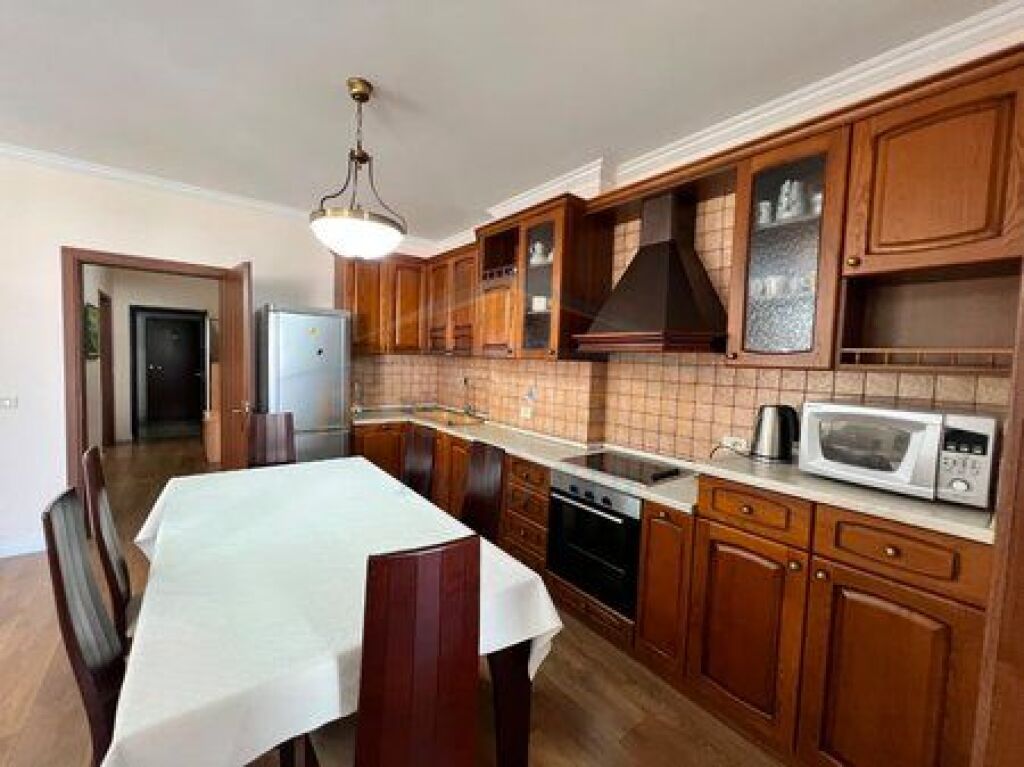 Rent, Apartment 2+1+2, Elbasanit Street, Tirana.