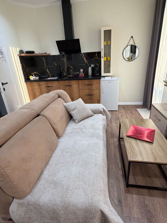 Apartament me qera