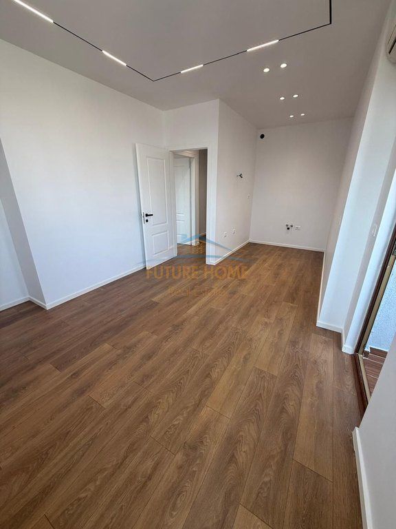 In vendita, Appartamento 1+1, Via Fadil Bodinaku, Tirana