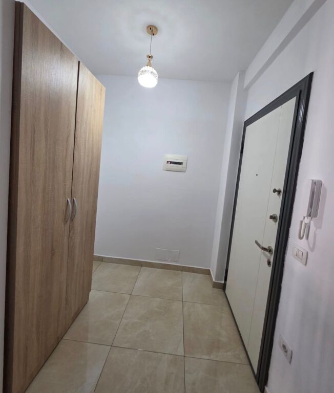 Jepet me qira apartament 2+1 në Astir!