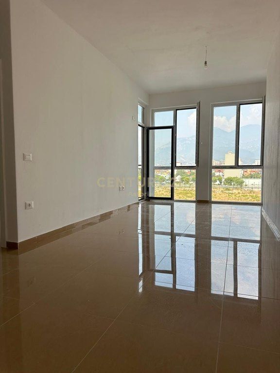 Apartment for rent at Altura, New Boulevard!