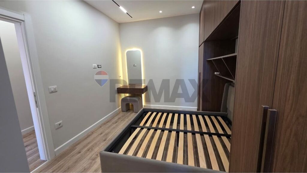 Apartament 2+1 me Qira, Tirana Golden Park