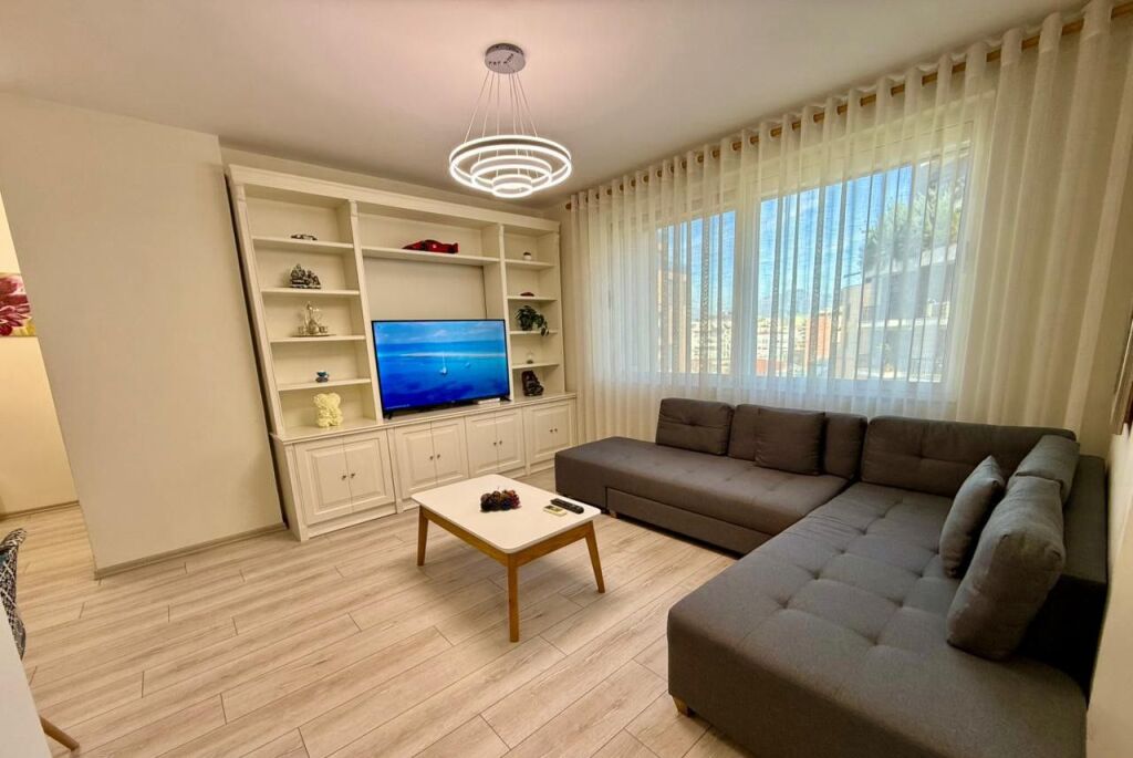 apartament me qira tek Rruga e Kosovareve