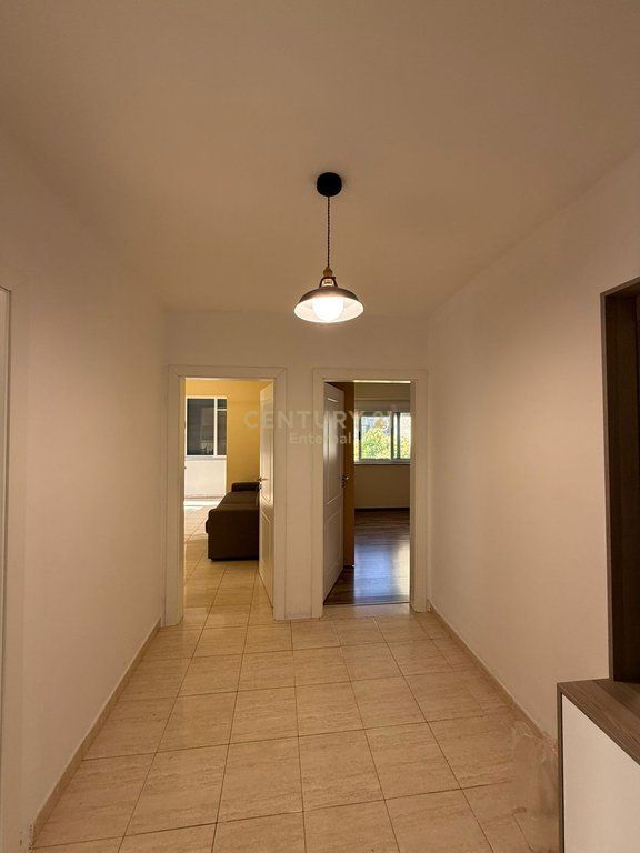 Apartament 1+1 Me Qira në Rrugën Mihal Grameno, Tiranë