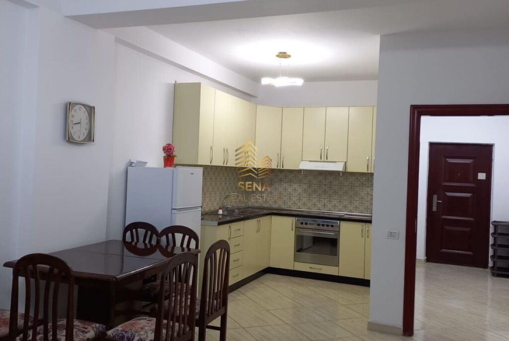 Qira, Apartament 2+1+2+blk, Astir, Prane Bar Artisti 600 Euro/Muaj