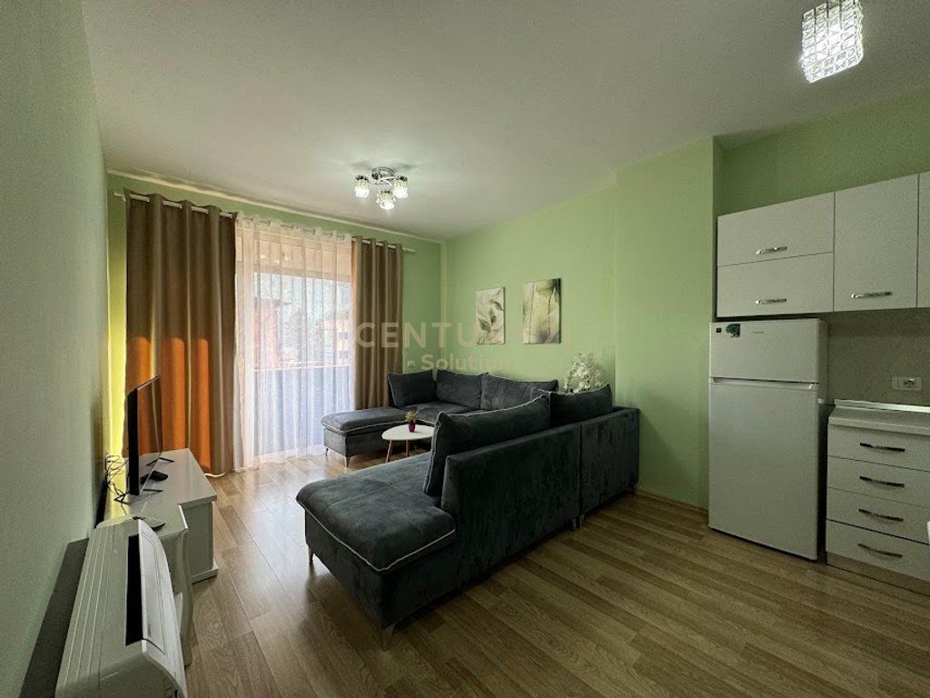 APARTAMENT 1+1 PER QIRA PRANE TOPTANIT!