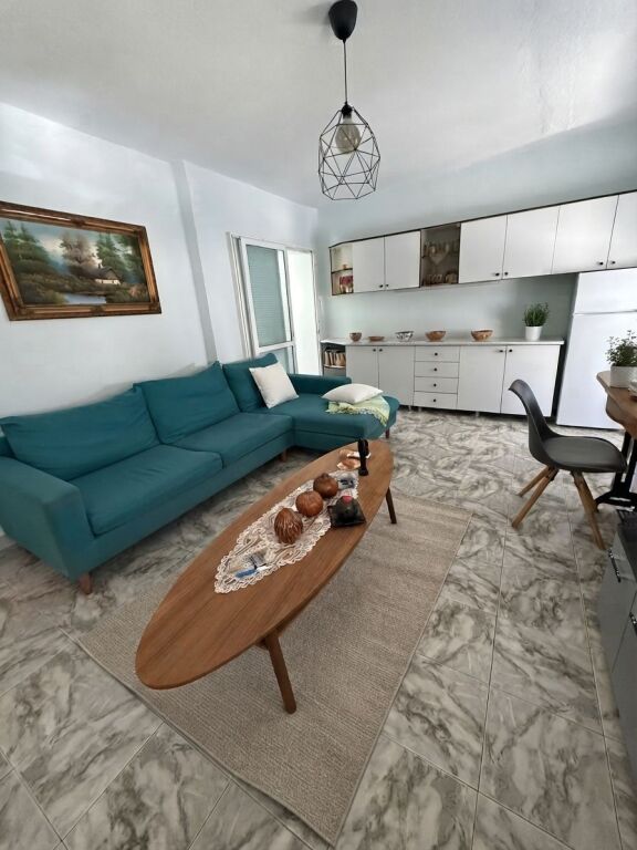 Apartament 1+1, 70 m² pranë Xhamisë së Tabakëve!