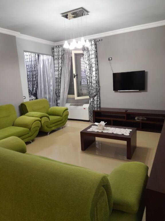 In affitto 2+1+2 Ville Tedesche 55.000 lek