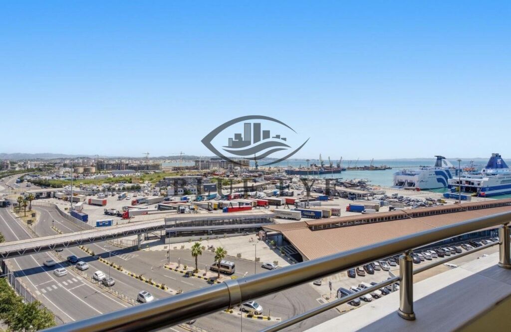 🏡 Apartment for Rent – Port Street, Durrës