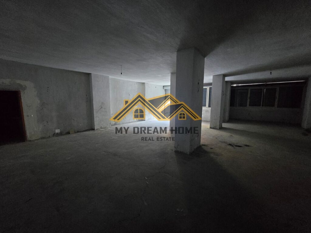 SHITET AMBIENT KOMERCIAL QENDER DURRES!