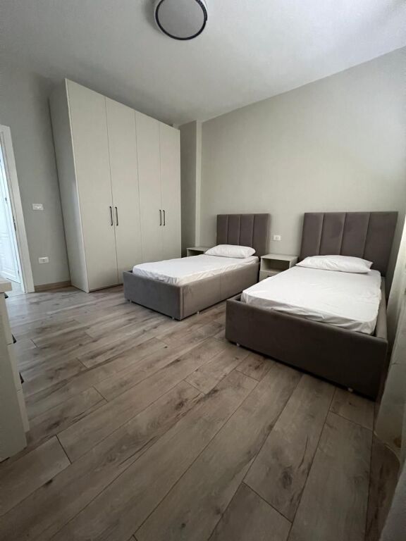 FOR RENT 2+1 APARTMENT WITH SEPARATE KITCHEN, CENTER, DURRES!