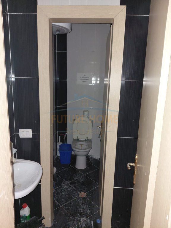 Rent, Business Premises, Red Wheel, Beach, Durres