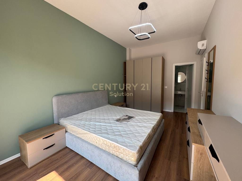 JAPIM ME QIRA 2+1 TE KOMPLEKSI AURA 750 € /Muaj