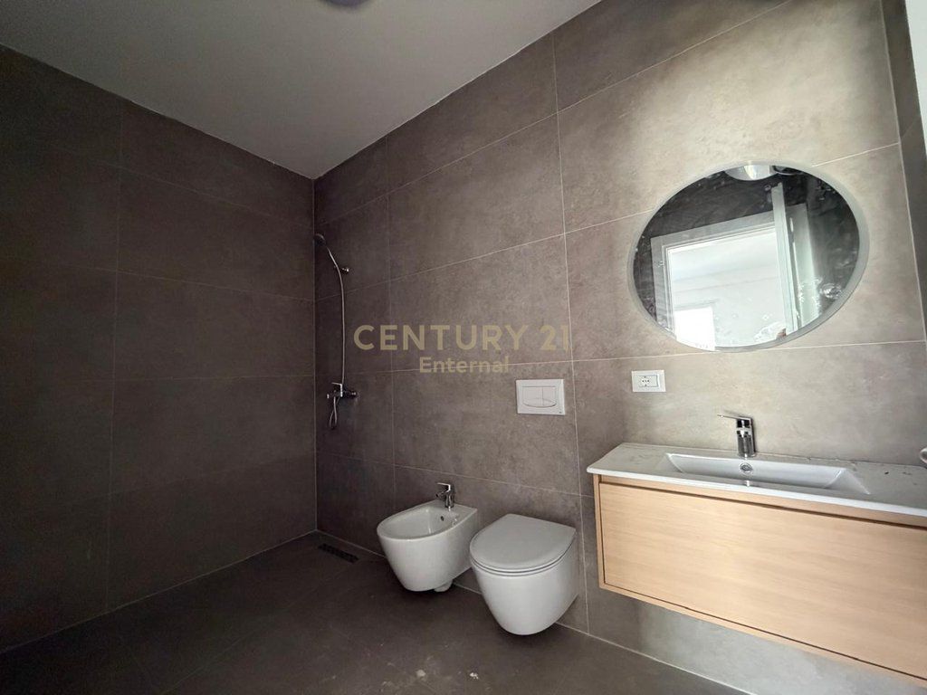Office Space for Rent – New Bazaar