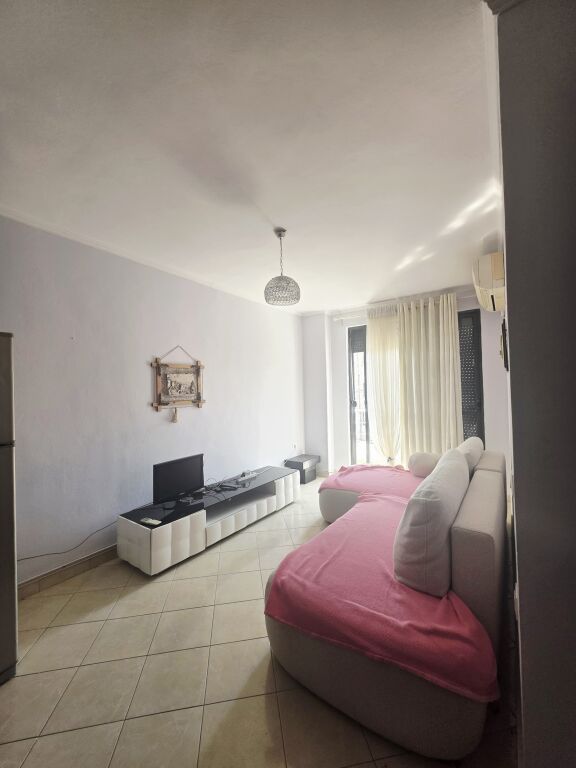 Apartment 1+1 te rrethi yzberishtit