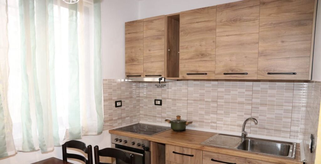APARTAMENT ME QERA 2+1 LAPRAKE 70.000 LEKE FH-88759