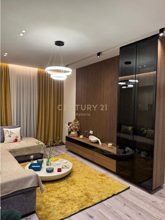 ✨ TRIPLEX LUKSOZ ME QIRA,REZIDENCA “KODRA E DIELLIT 2” ✨ 2,400 € /Muaj