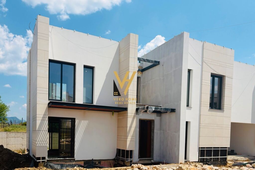 VILLA RESIDENZIALE BIFAMILIARE IN VENDITA A MJULL BATHORE