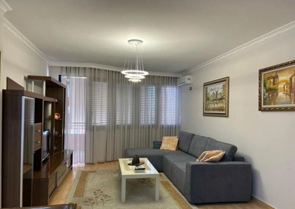 Apartament 2+1+2 per qera 21 Dhjetori !