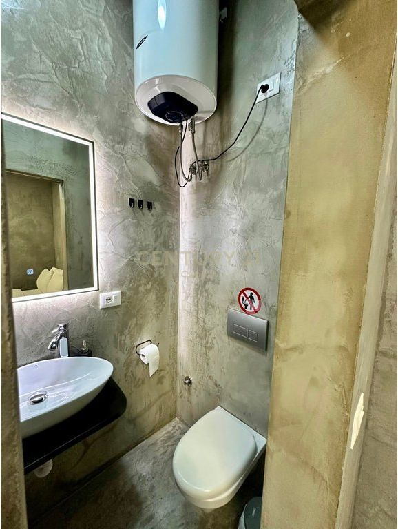 Biznes Airbnb në shitje te Rruga e Durrësit!