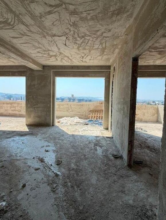 Shitet Apartament 2+1+ Verand 5 Maj 193,000 €