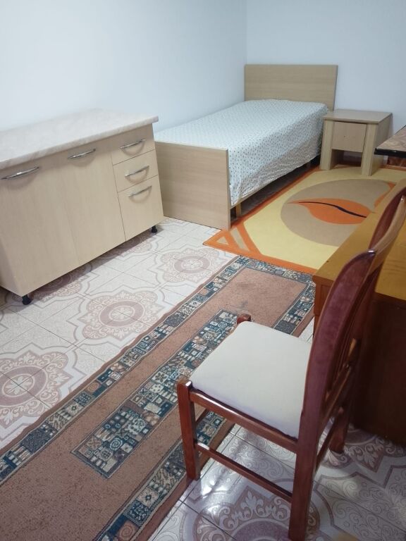Garsoniere me qira pese minuta nga Brryli