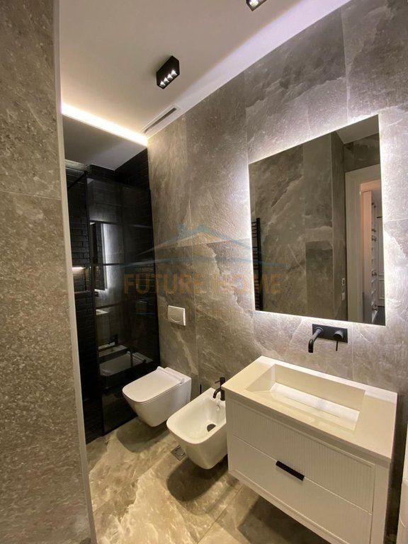 Qera, Apartament 1+1+Post Parkimi, Rruga e Kavajës, Kompleksi Delijorgji, Tiranë