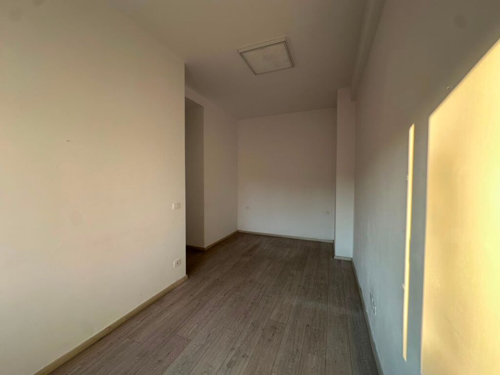 Apartament 2+1 , Pallati Mozart , Qender