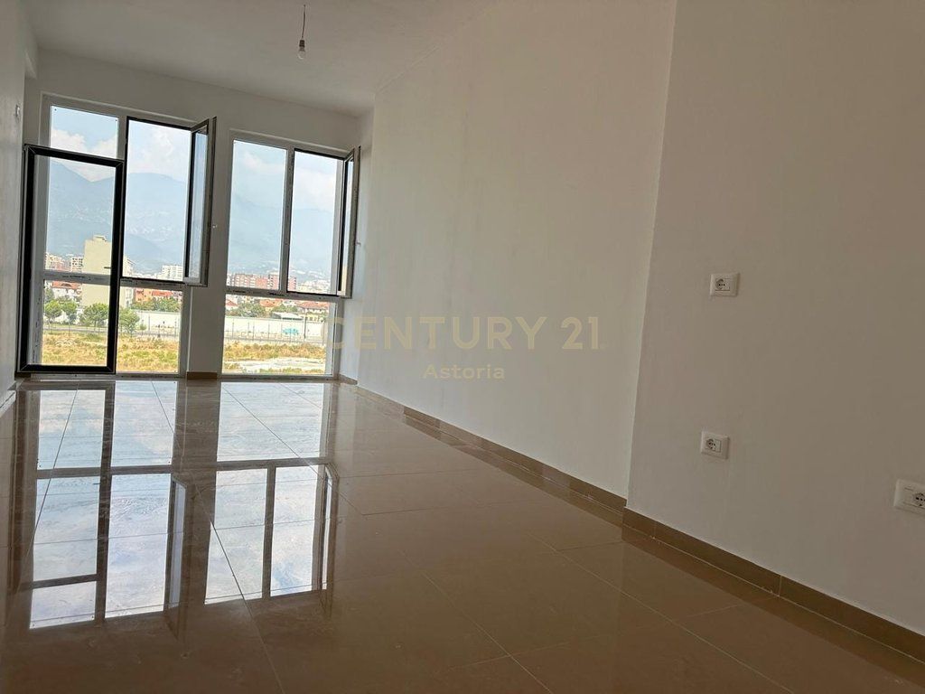 Apartment for rent at Altura, New Boulevard!