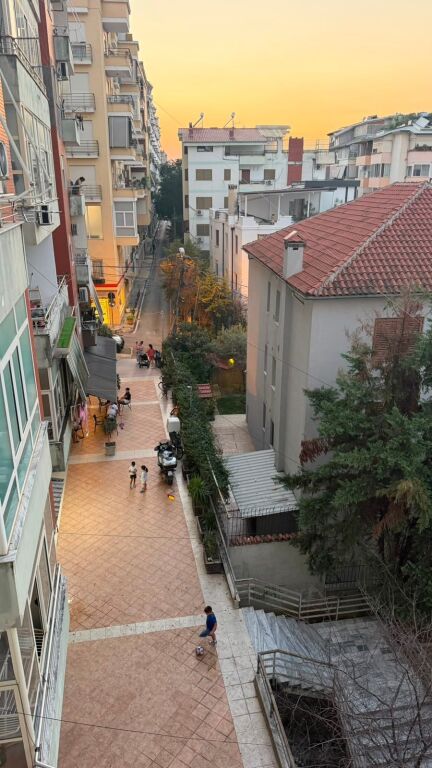 Jepet me qira apartament 1+1