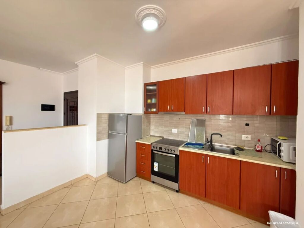 Appartamento In Affitto 2+1 in Via Barrikadave (ID B2202058) Tirana
