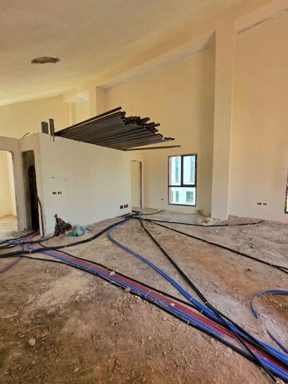 IN VENDITA: Penthouse Duplex 🏘 4+1+3 Bagni &amp; Balcone (📍Complesso Square21) - 21 Dhjetori, 207 m² (Prezzo €490.000) 🧭 ✨️