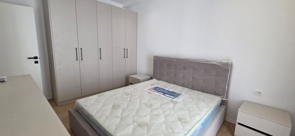 Qera, Apartament 1+1+Post Parkimi